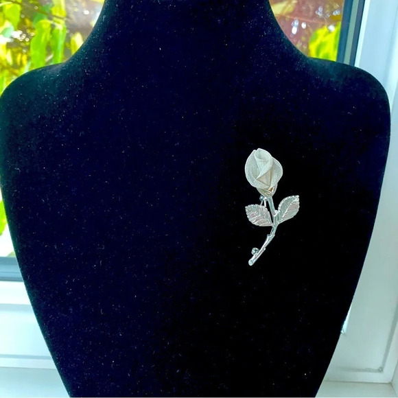 Vintage Anne Klein Signed Mesh Rose Silver Tone Brooch 2" - Picture 3 of 5